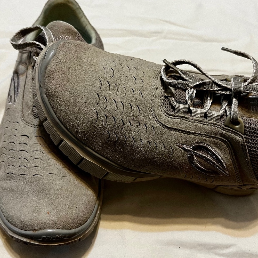 Earth Kalso Lazer Ultra-lite running shoe